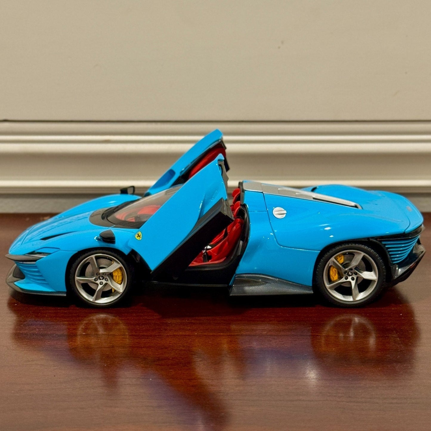 Bburago Signature Ferrari Daytona SP3 Spider 'Closed Top' Blue 1/18 Scale Diecast Model Car | In Box - Product Image