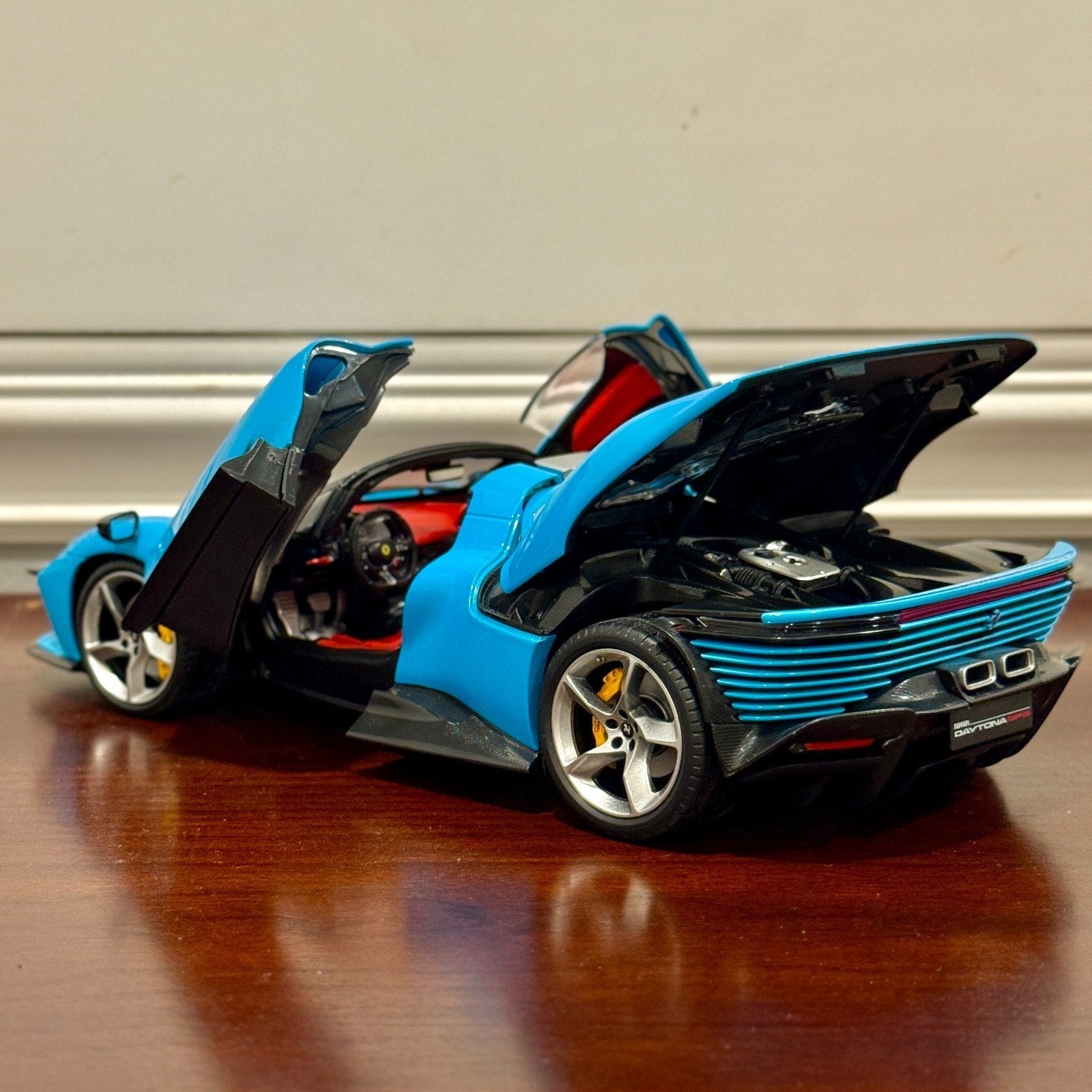 Bburago Signature Ferrari Daytona SP3 Spider 'Closed Top' Blue 1/18 Scale Diecast Model Car | In Box - Product Image