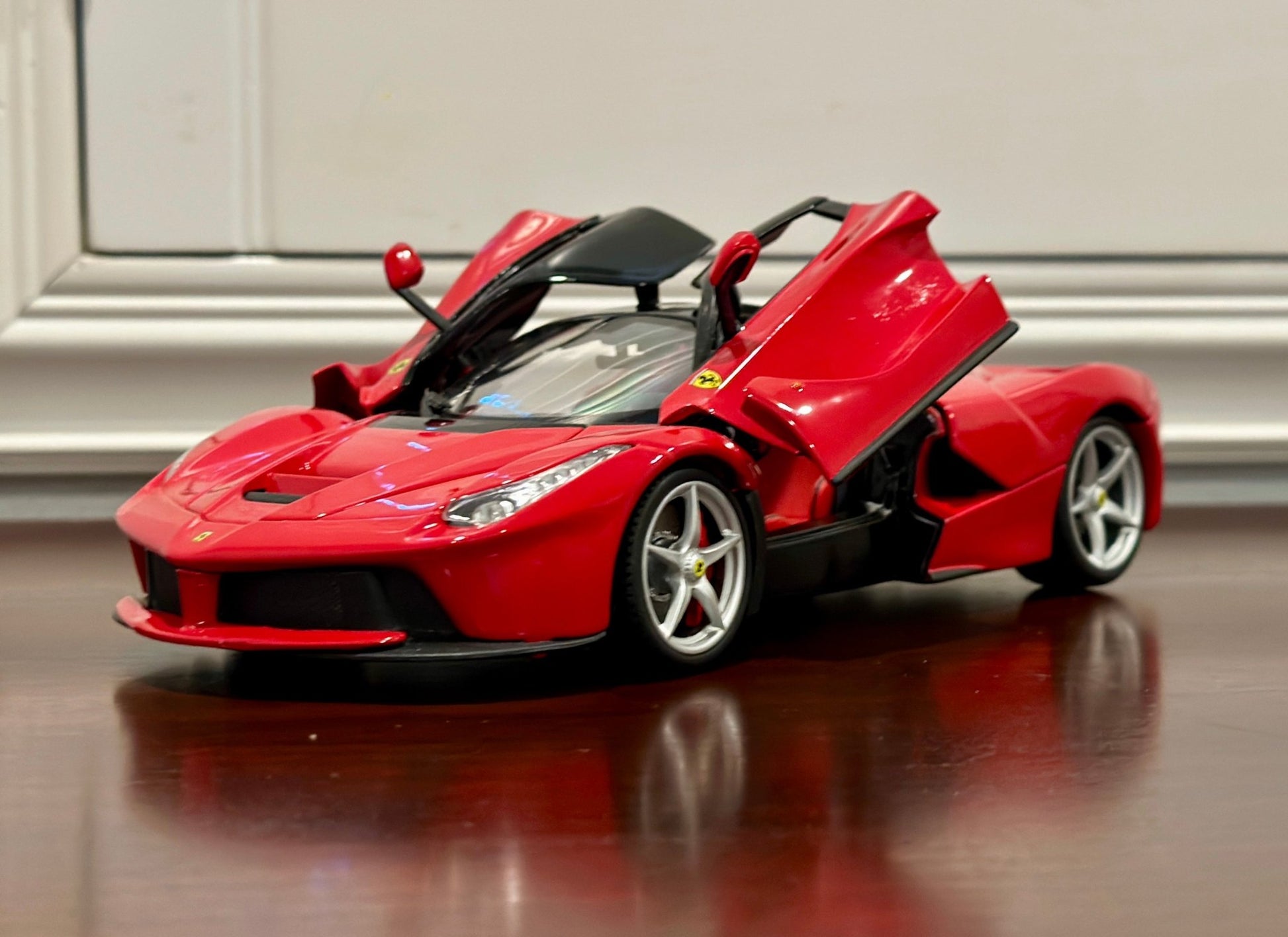 Bburago Signature Ferrari Laferrari Red w/ Black 1/18 Scale Diecast Model Car | New - Product Image