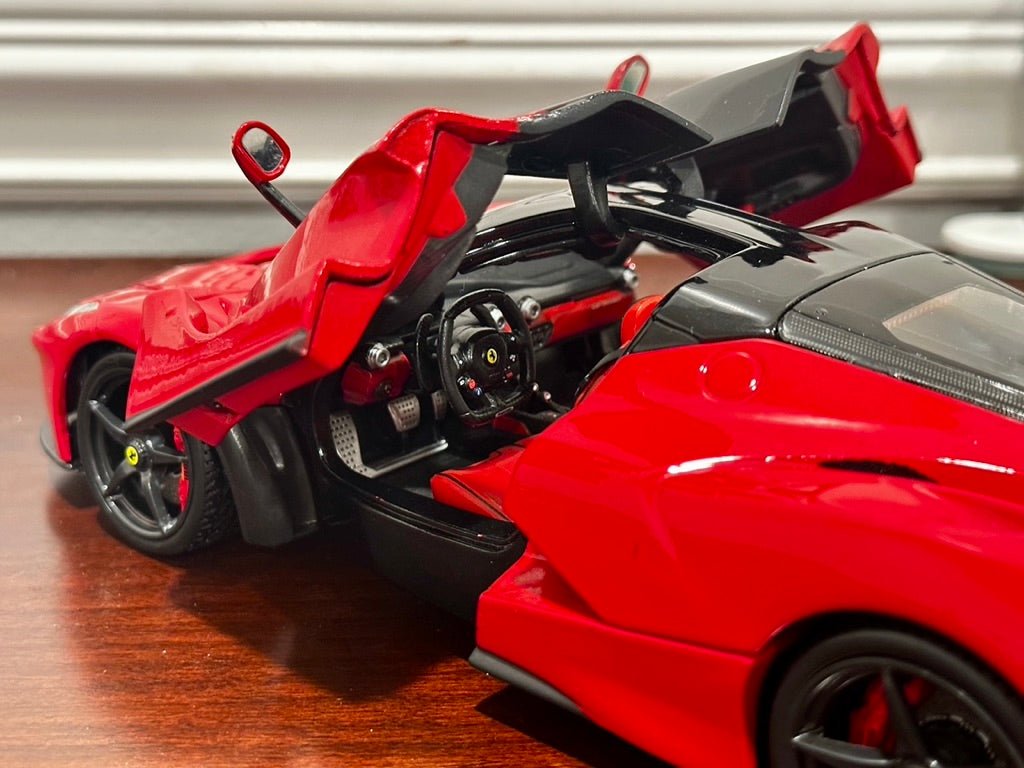 Bburago Signature Ferrari Laferrari Red/Black 1/18 Scale Diecast Model Car | New - Product Image