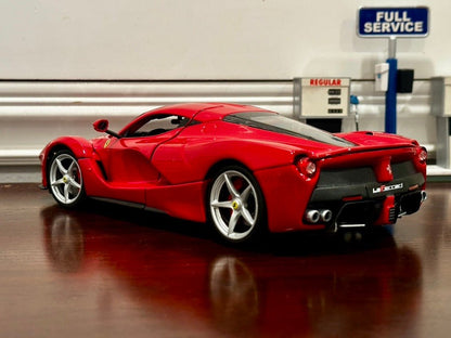 Bburago Signature Ferrari Laferrari Red/Red 1/18 Scale Diecast Model Car | New - Product Image