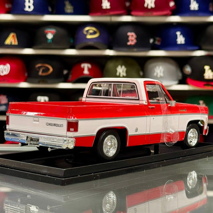 Maisto 1/18 1974 Chevrolet C10 Cheyenne Super Truck Diecast Model Car | New - Product Image
