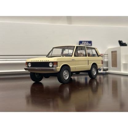 BOS 1970 Land Rover Range Rover 'Suffix-A' Beige Best of Show 1/18 Scale Diecast Model Car | Limited Edition - Product Image