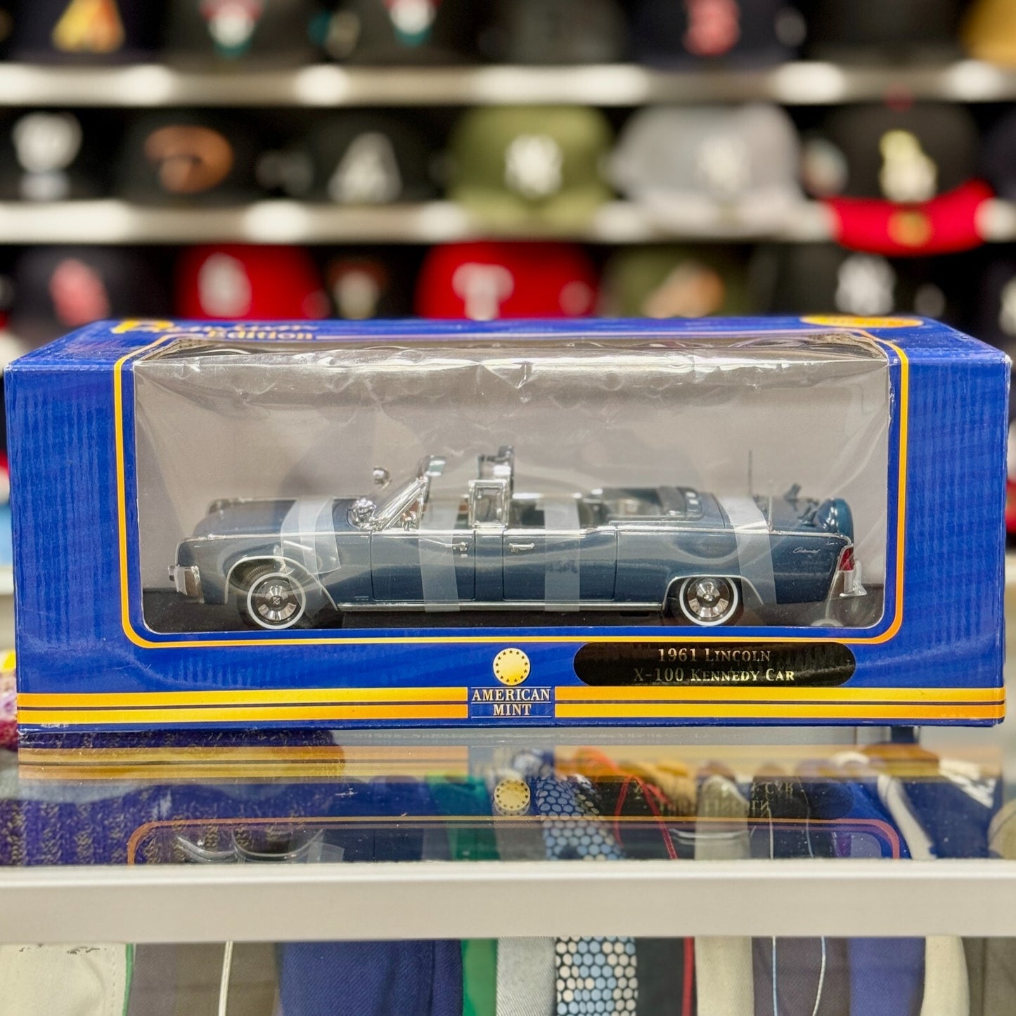 1/24 1961 Lincoln X100 'Kennedy Car' American Mint Diecast Car | New
