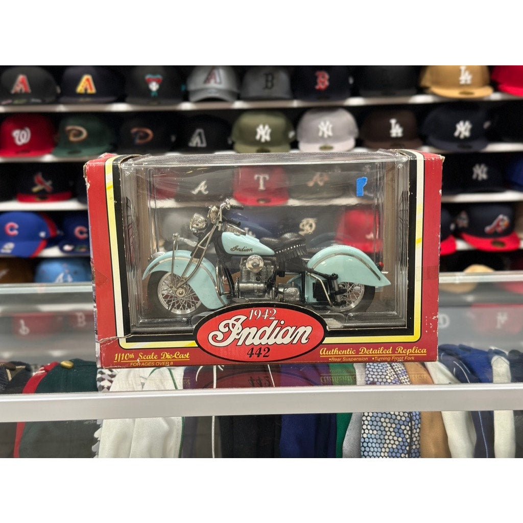Chief Indian 348 Powder Blue 1/10 Scale Model Motorcycle | New - Product Image