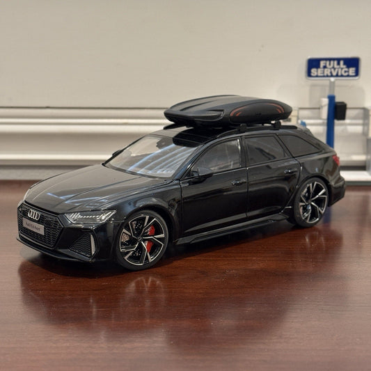 Collectors Audi RS6 Avant 1/18 Scale Diecast Model Car - Product Image