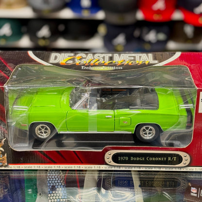1/18 1970 Dodge Coronet R/T Convertible Green Road Signature Diecast Car | New