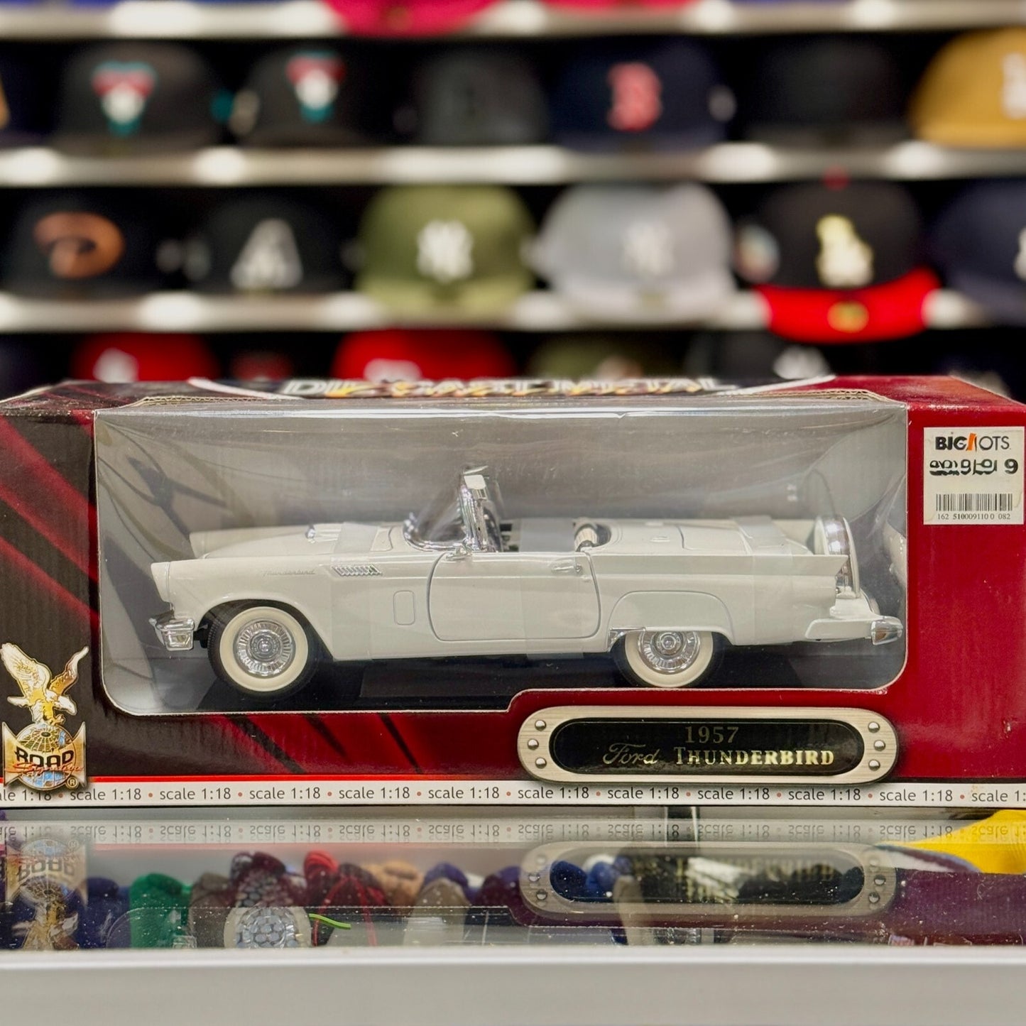 1/18 1955 Ford Thunderbird With Top White Road Signature Diecast Car | New