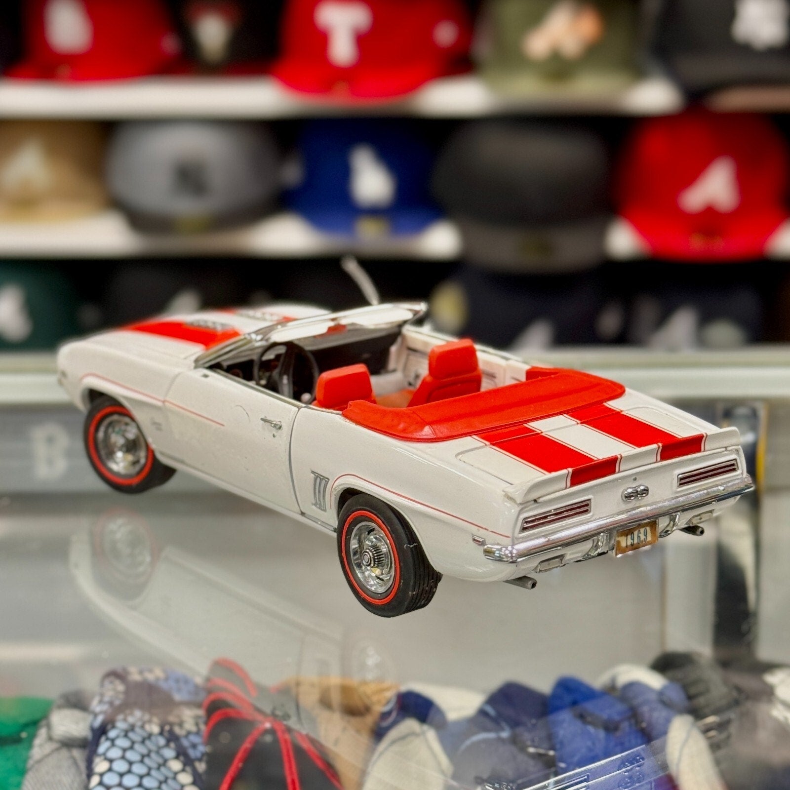 Danbury Mint 1969 Chevrolet Camaro SS White w/ Red Stripes 1/18 Scale Diecast Model Car - Product Image