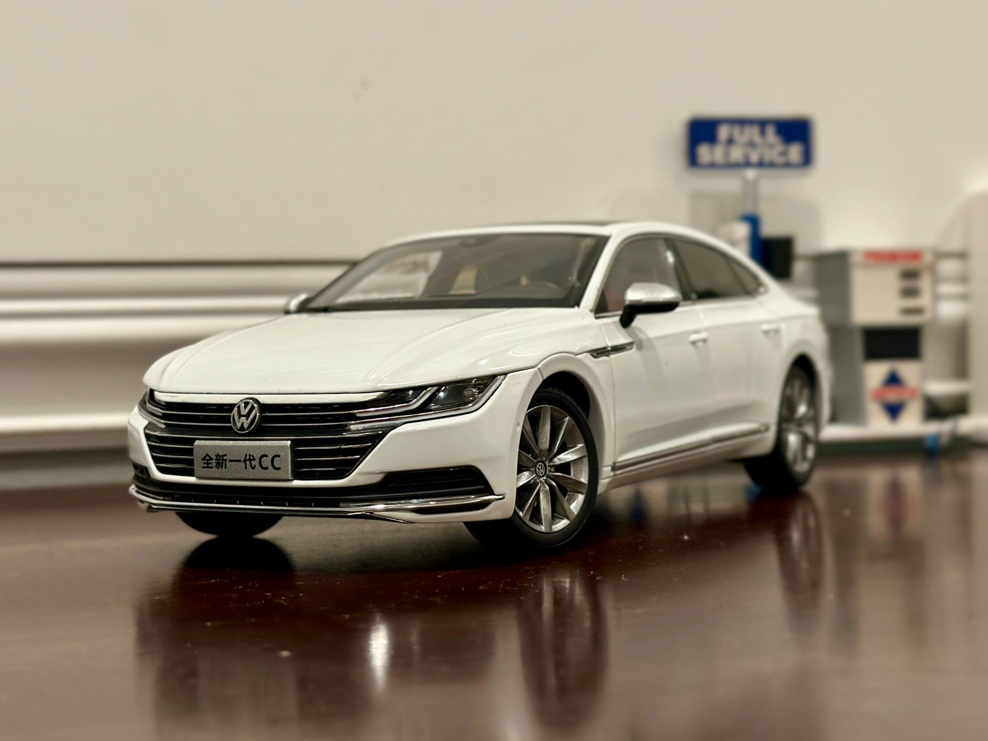Dealer Edition 2022 Volkswagen Arteon White Sedan 1/18 Scale Diecast Model Car - Product Image