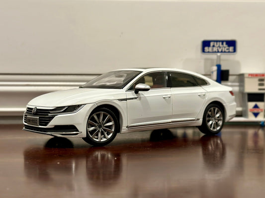 Dealer Edition 2022 Volkswagen Arteon White Sedan 1/18 Scale Diecast Model Car - Product Image