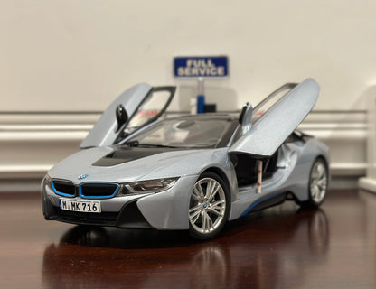 Dealer Edition BMW i8 Coupe Silver 1/18 Scale Diecast Model Car - Product Image