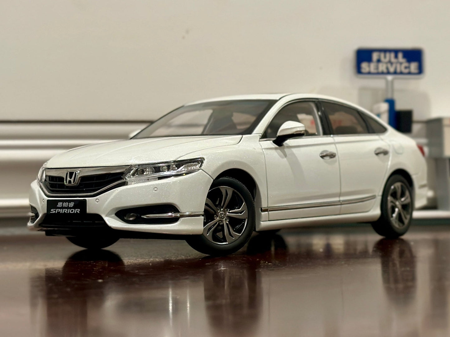 Dealer Edition Honda Accord Sport White 1/18 Scale Diecast Model Car - Product Image