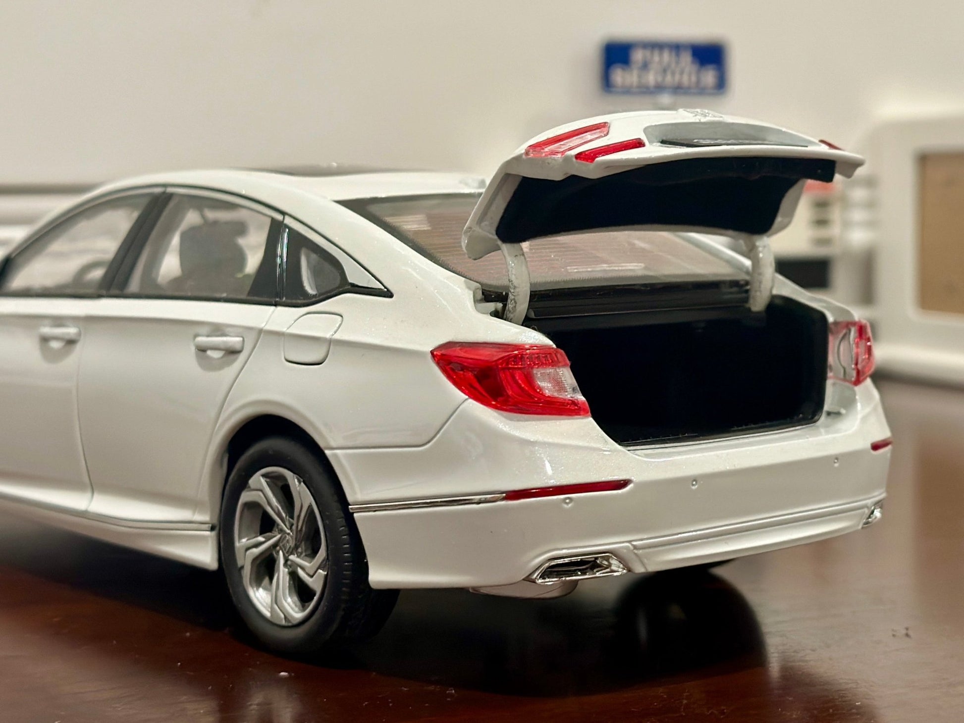 Dealer Edition Honda Accord White Sedan 1/18 Scale Diecast Model Car - Product Image