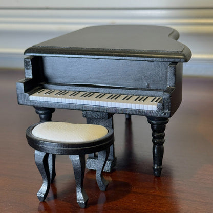 Diorama 1:18/24 Mini Piano + Chair + Lamp Model Workshop Display Model Accessory - Product Image