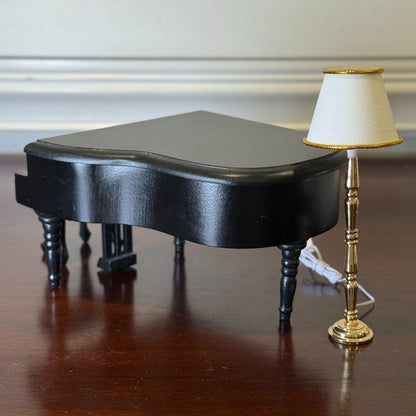 Diorama 1:18/24 Mini Piano + Chair + Lamp Model Workshop Display Model Accessory - Product Image