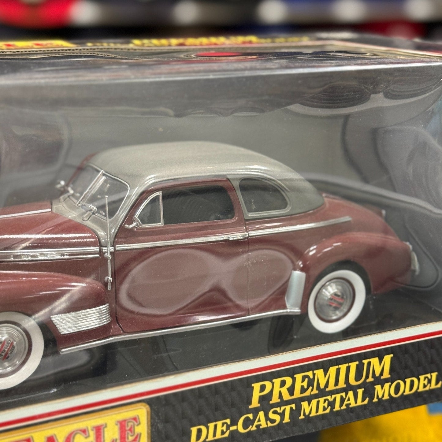 Eagle Collectibles 1940 Chevrolet Deluxe Coupe Maroon 1/18 Scale Diecast Model Car | New - Product Image