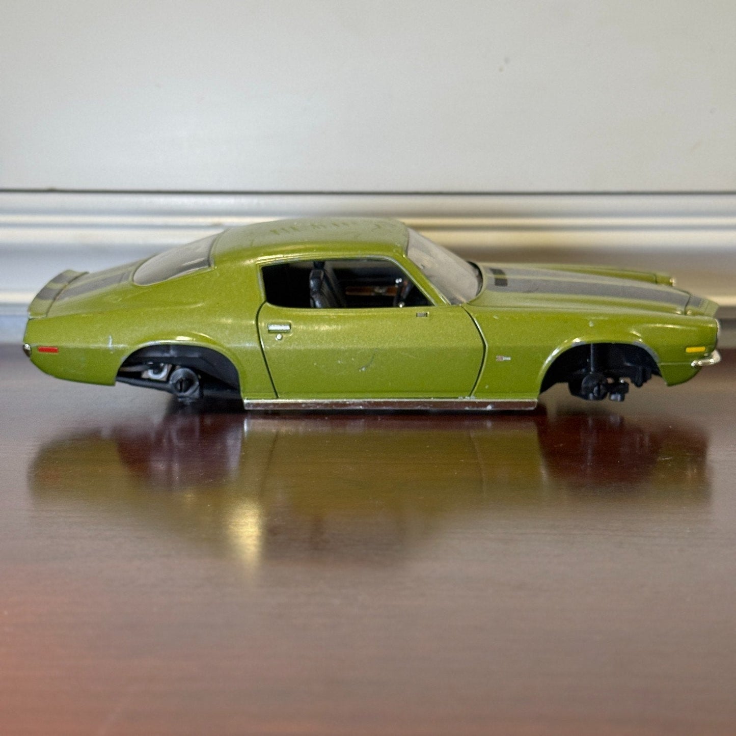 ERTL 1970 Chevrolet Camaro Z28 Green w/ Black Stripes 1/18 Scale Diecast Model Car | Parts Car - Product Image