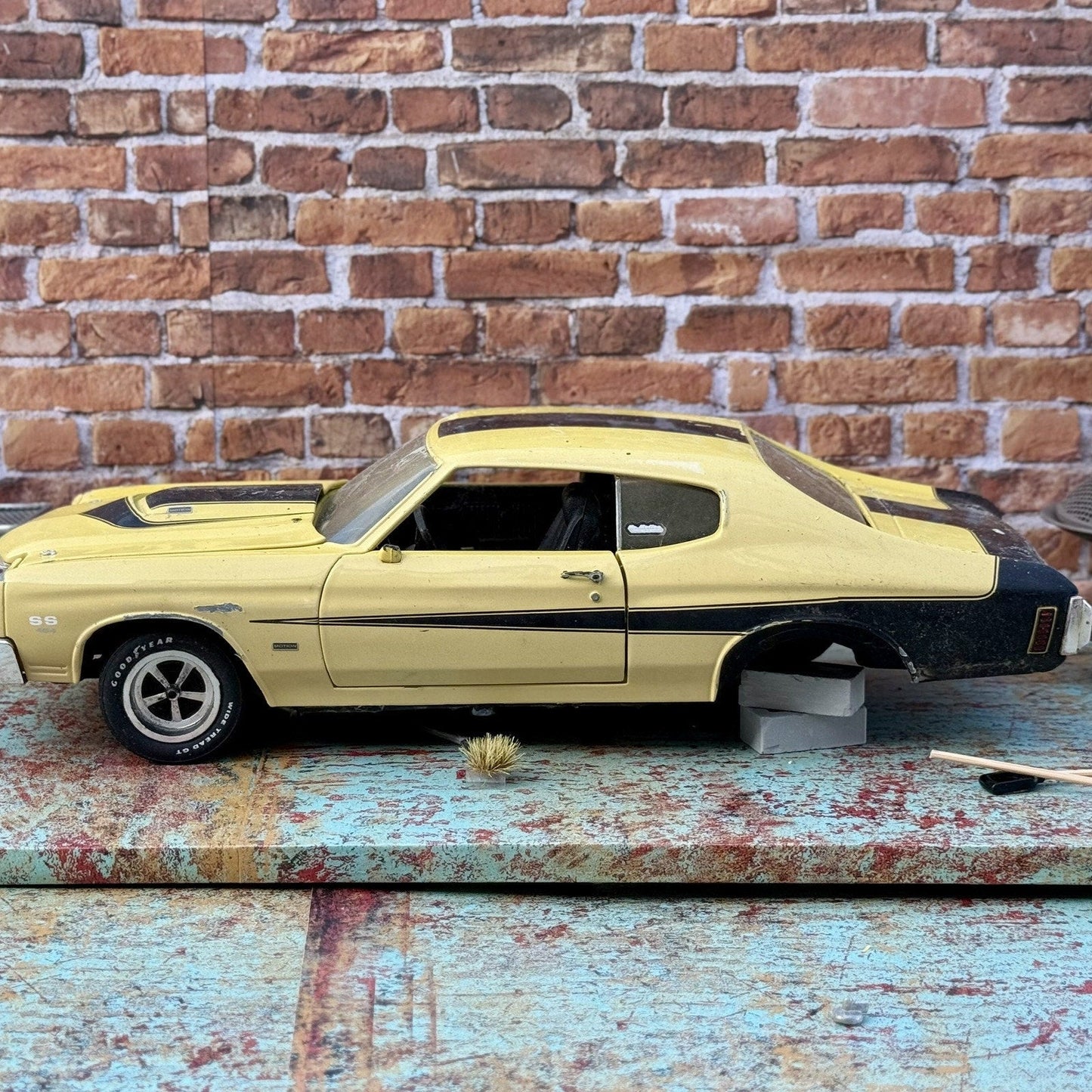 ERTL 1970 Chevrolet Chevelle SS 1/18 Scale Diecast Model Car | Parts Car - Product Image