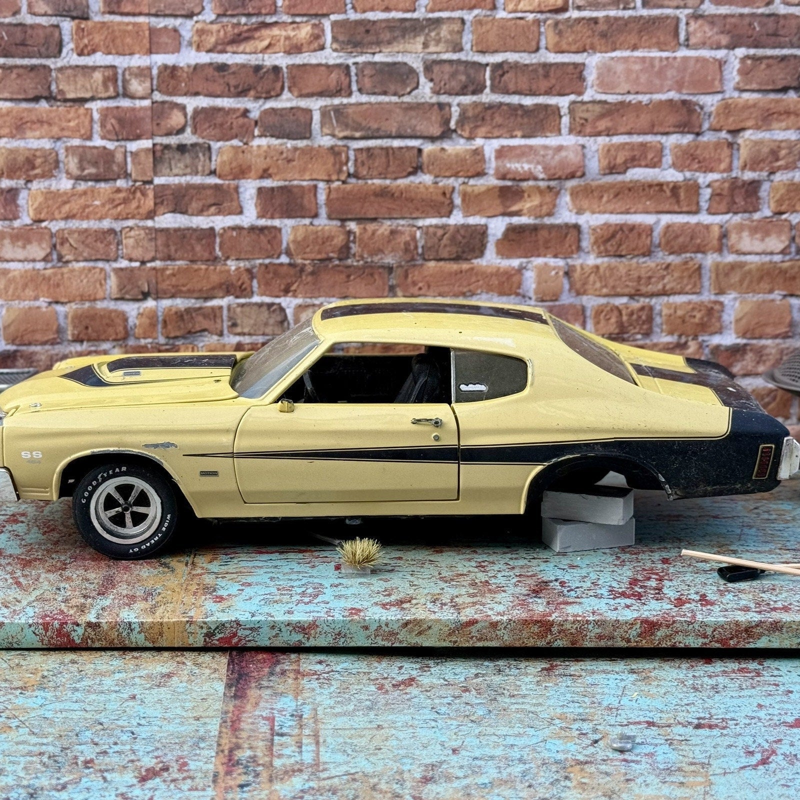 ERTL 1970 Chevrolet Chevelle SS 1/18 Scale Diecast Model Car | Parts Car - Product Image