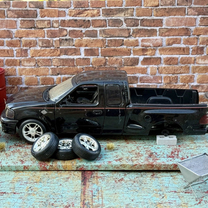 ERTL Ford F150 'Harley Davidson Edition' 1/18 Scale Diecast Model Car | Parts Car - Product Image