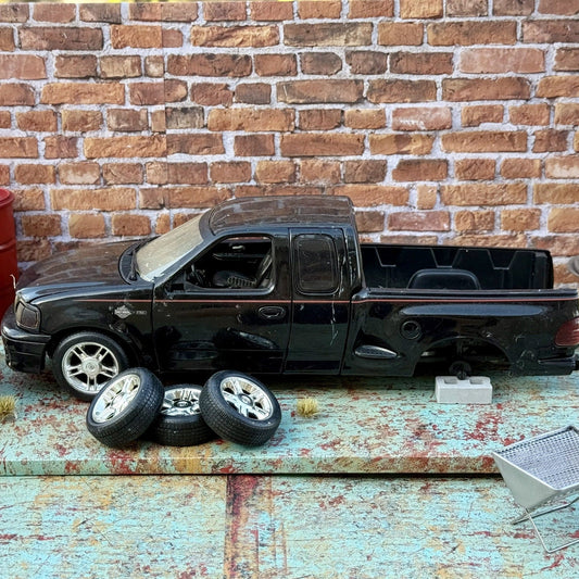 ERTL Ford F150 'Harley Davidson Edition' 1/18 Scale Diecast Model Car | Parts Car - Product Image