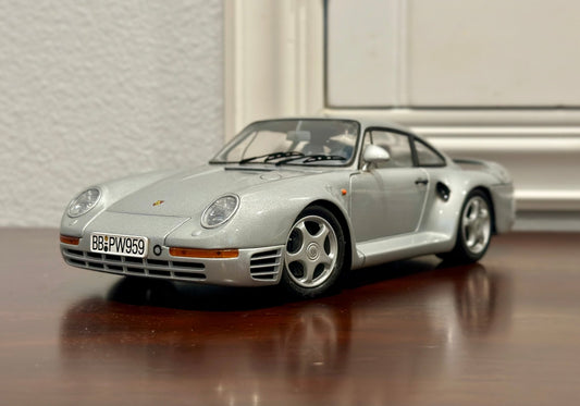 EXCOTO Motorbox Porsche 959 Silver 1/18 Scale Diecast Model Car - Product Image