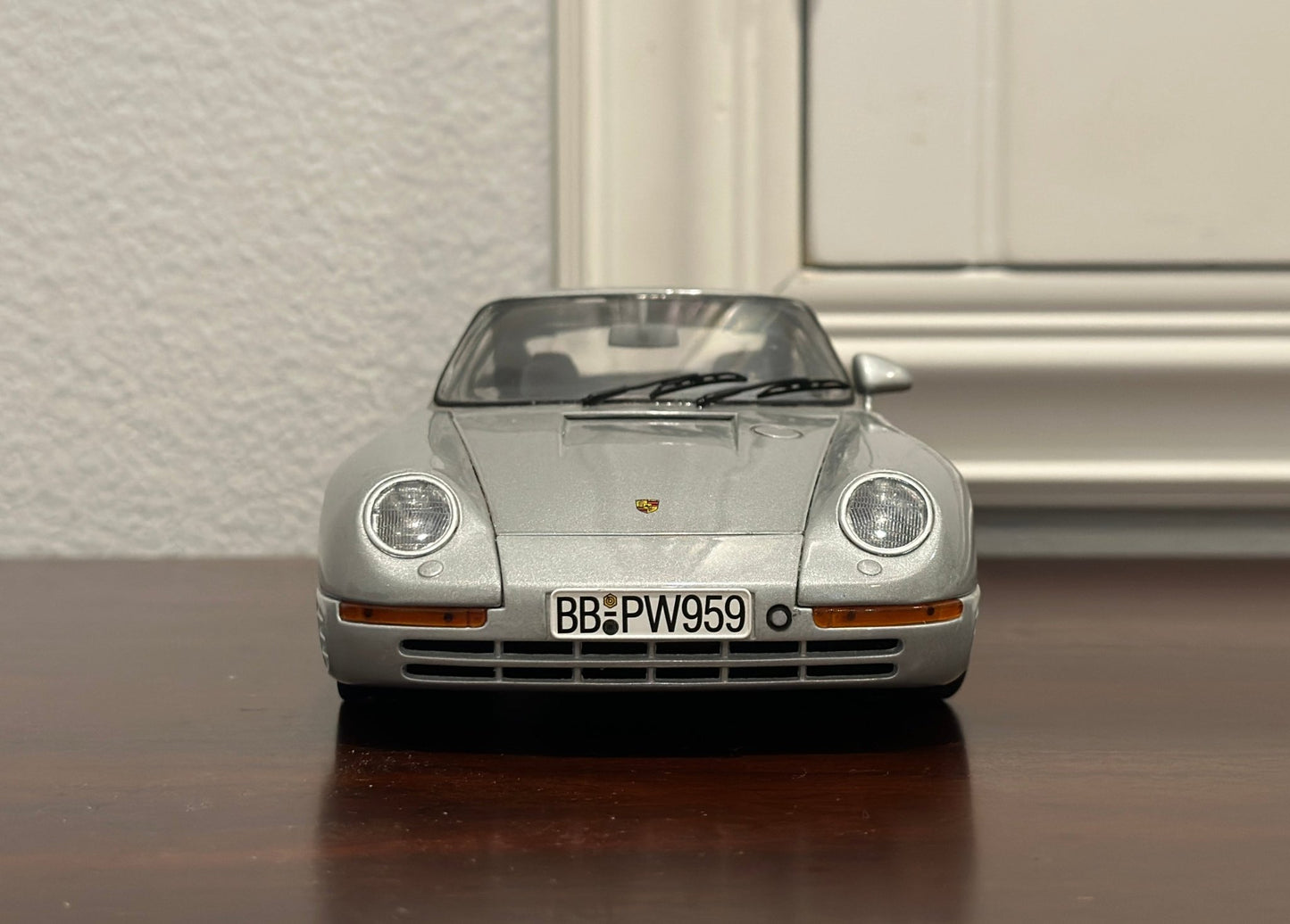 EXCOTO Motorbox Porsche 959 Silver 1/18 Scale Diecast Model Car - Product Image