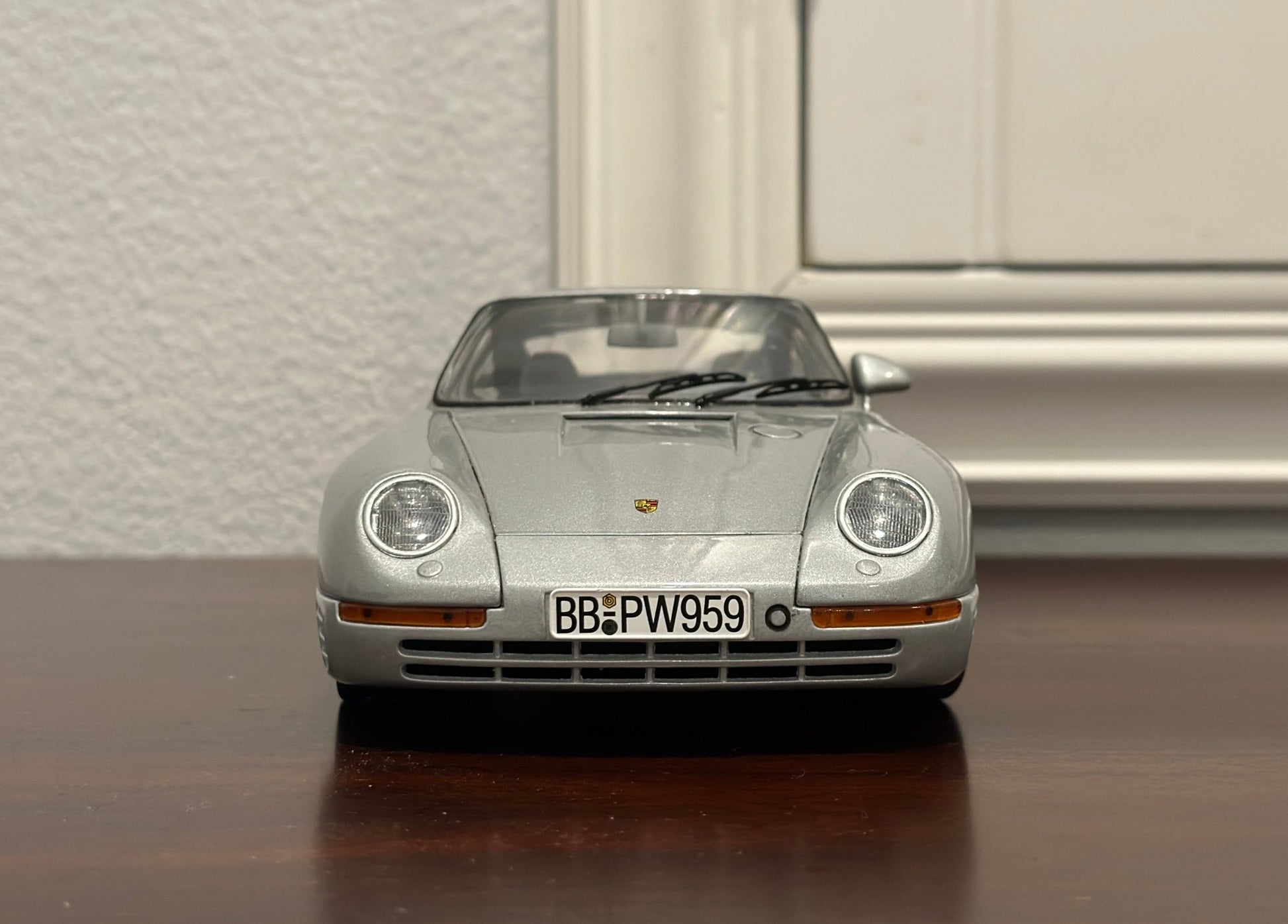 EXCOTO Motorbox Porsche 959 Silver 1/18 Scale Diecast Model Car - Product Image