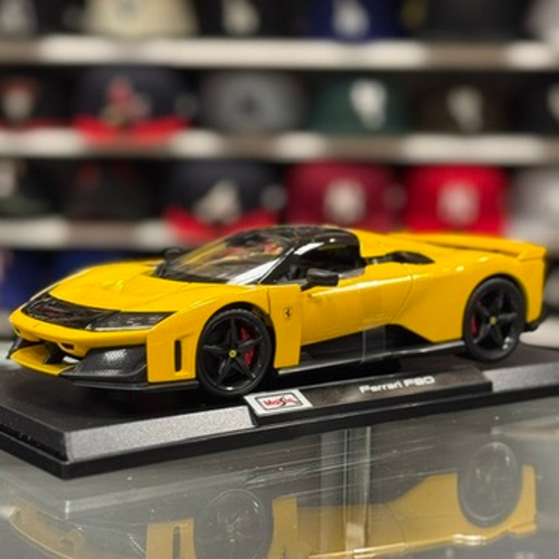1/18 Ferrari F80 Yellow Hypercar Diecast Model Car | New