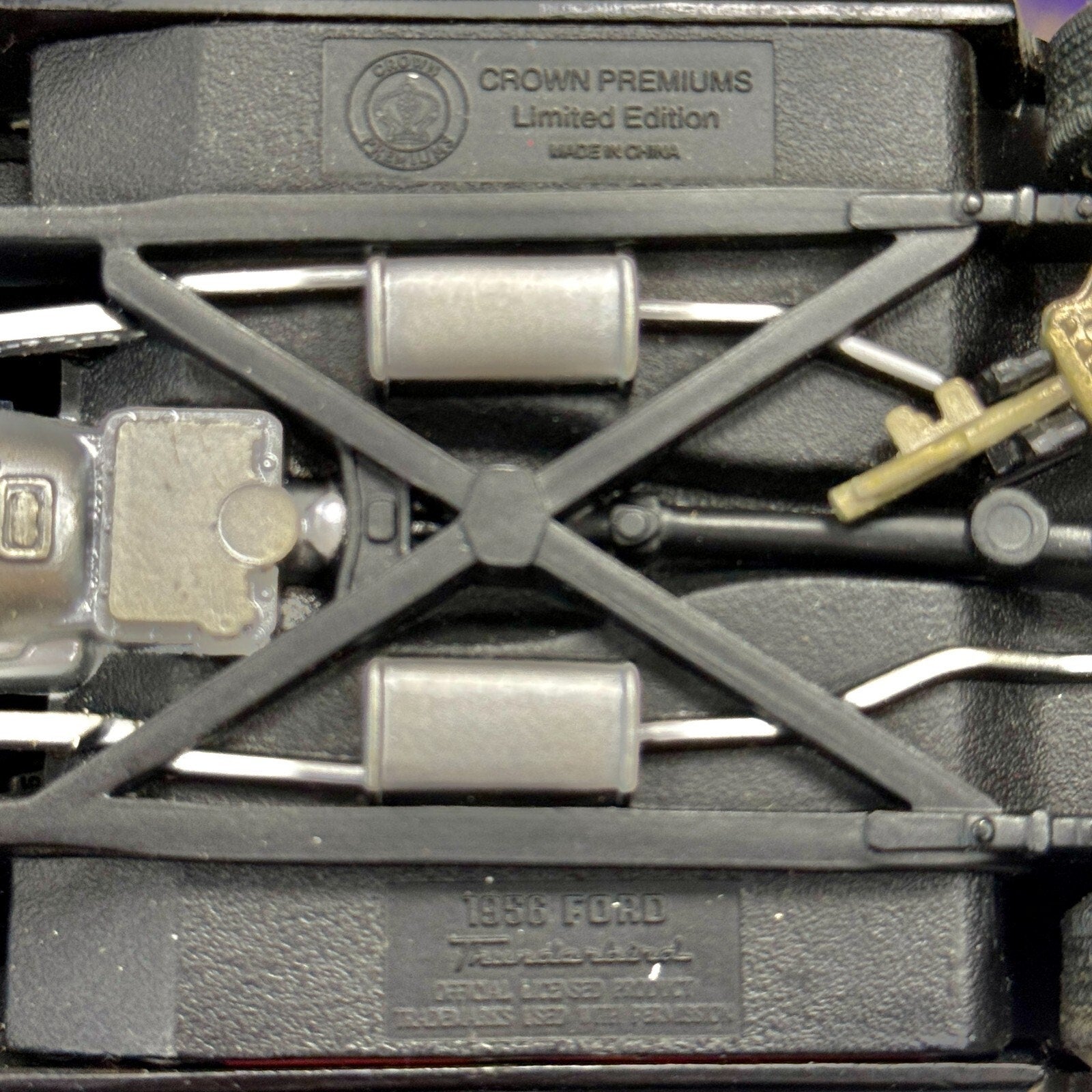 Heatcraft 1956 Ford Thunderbird Crown Premium 1/18 Scale Diecast Model Car - Product Image