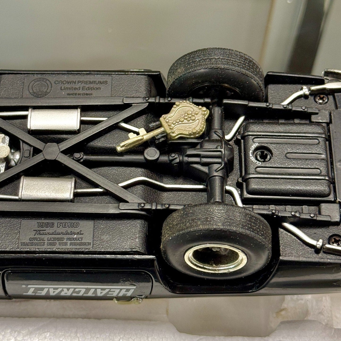 Heatcraft 1956 Ford Thunderbird Crown Premium 1/18 Scale Diecast Model Car - Product Image