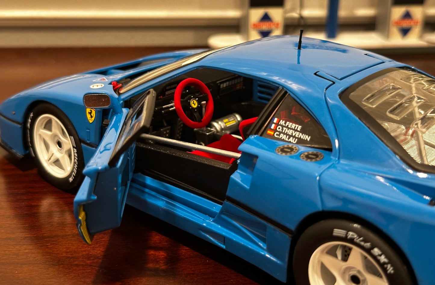 Hot Wheels Elite 1995 Ferrari F40 'Custom Blue Project Car' 1/18 Scale Diecast Model Car - Product Image