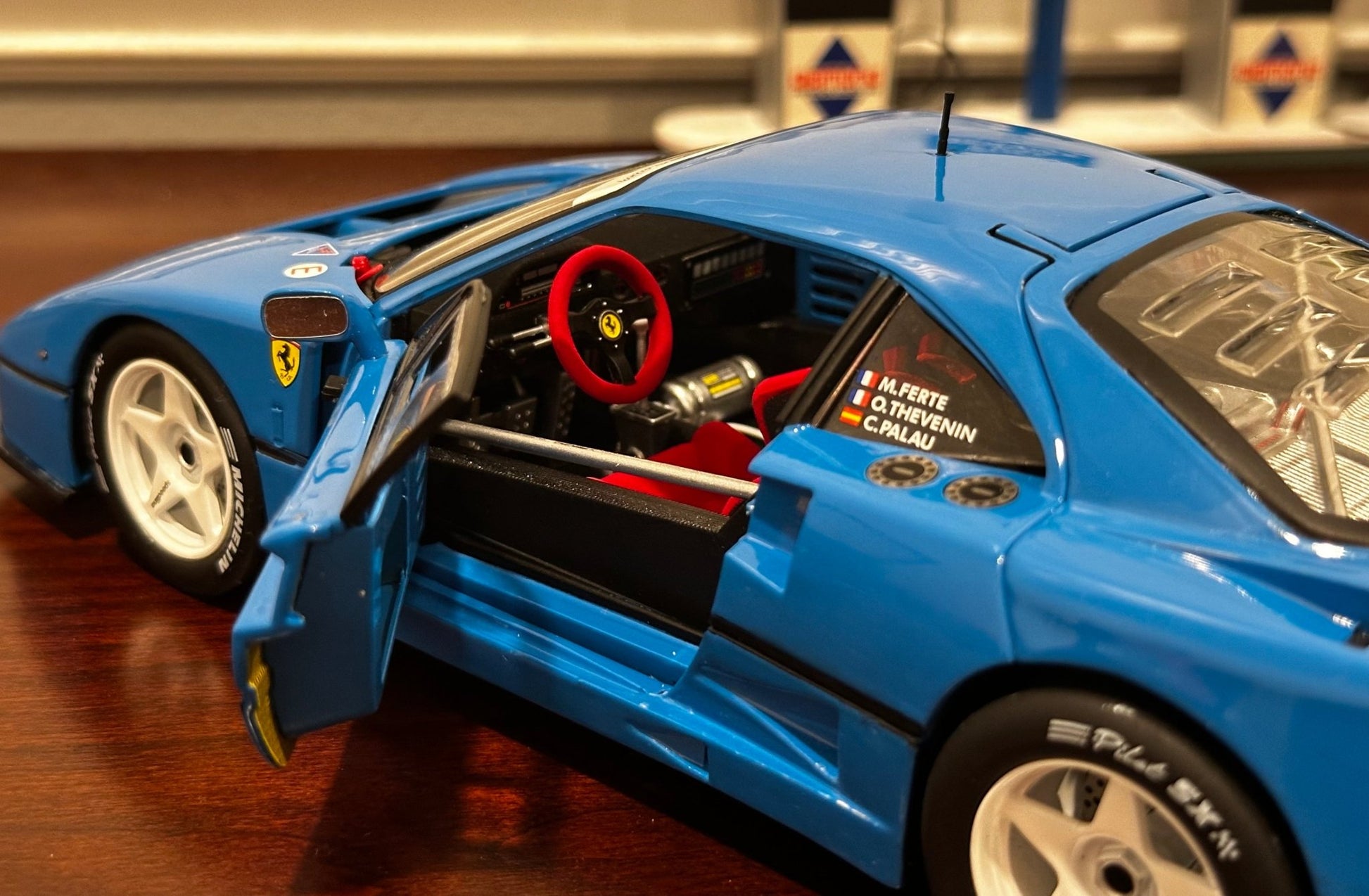 Hot Wheels Elite 1995 Ferrari F40 'Custom Blue Project Car' 1/18 Scale Diecast Model Car - Product Image