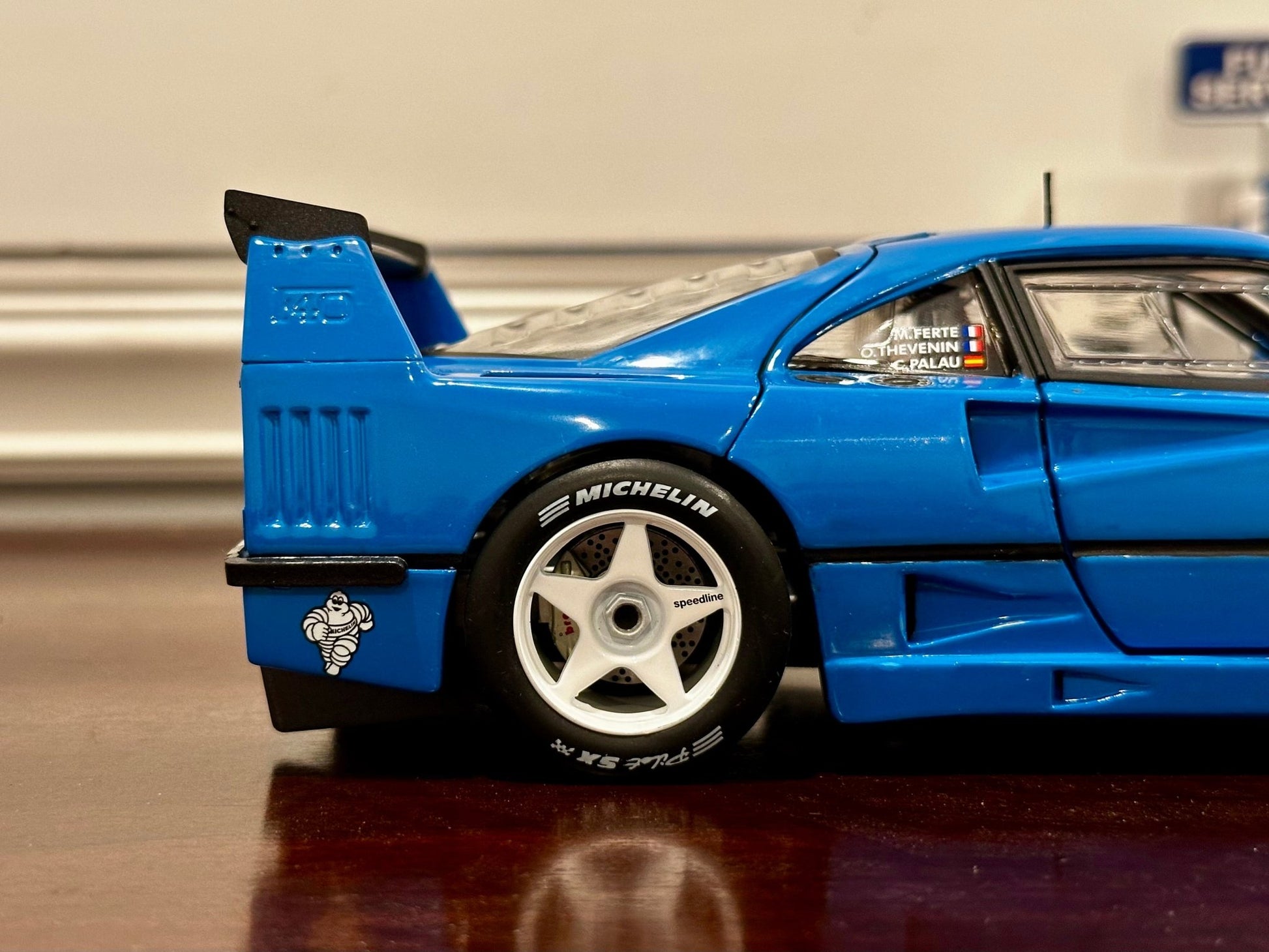 Hot Wheels Elite 1995 Ferrari F40 'Custom Blue Project Car' 1/18 Scale Diecast Model Car - Product Image