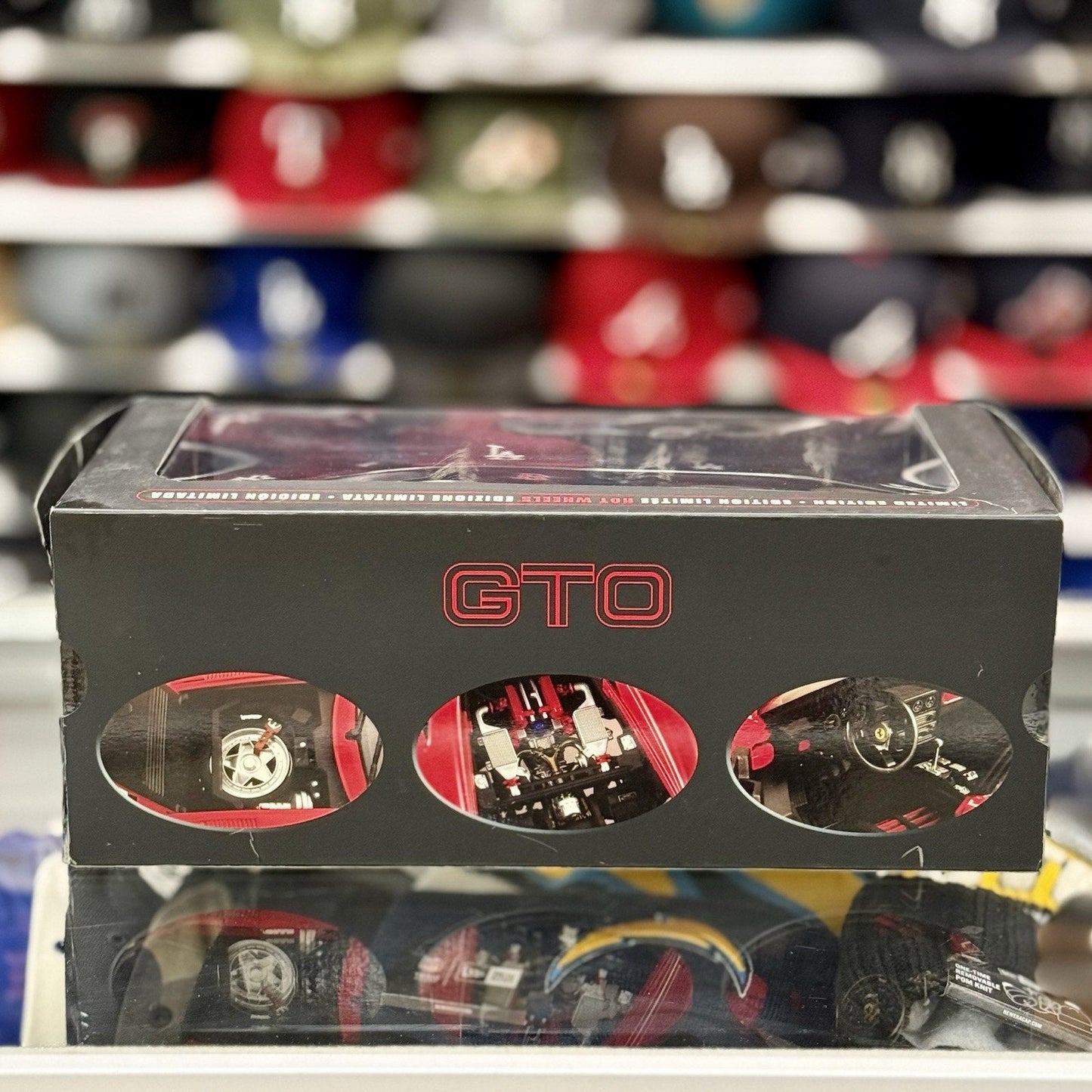 Hot Wheels Elite Ferrari 288 GTO Red 1/18 Scale Diecast Model Car | new - Product Image