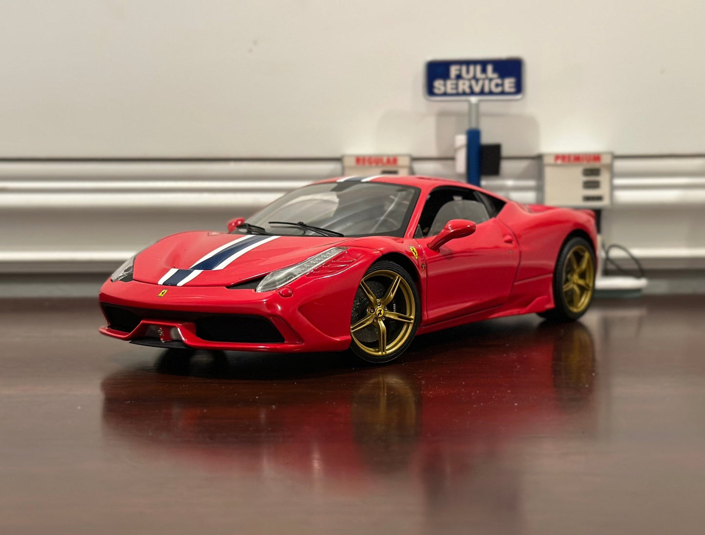 Hot Wheels Elite Ferrari 458 Speciale Red w/ Gold Wheels 1/18 Scale Diecast Model Car | Limited Edition - Product Image