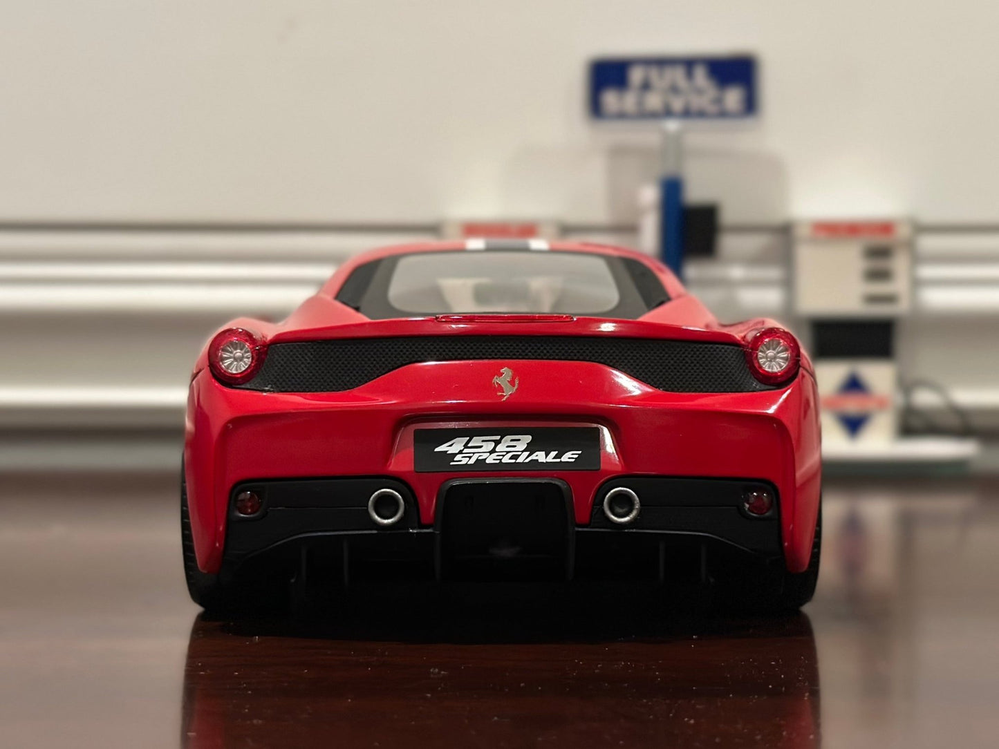 Hot Wheels Elite Ferrari 458 Speciale Red w/ Gold Wheels 1/18 Scale Diecast Model Car | Limited Edition - Product Image