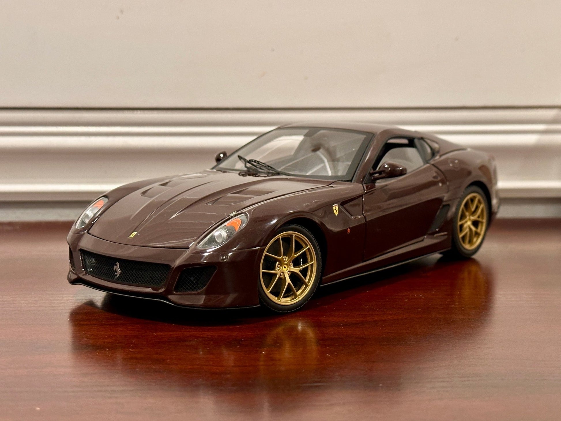 Hot Wheels Elite Ferrari 599 GTO0 'Michael Manns Edition' Purple w/ Gold Wheels 1/18 Scale Diecast Model Car | Limited Edition - Product Image