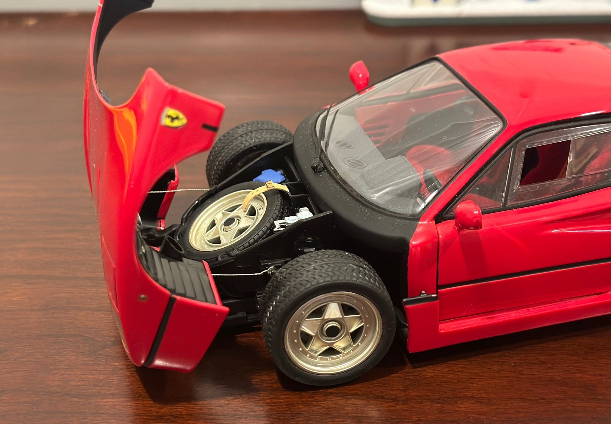 Hot Wheels Elite Ferrari F40 Red 1/18 Scale Diecast Model Car - Product Image