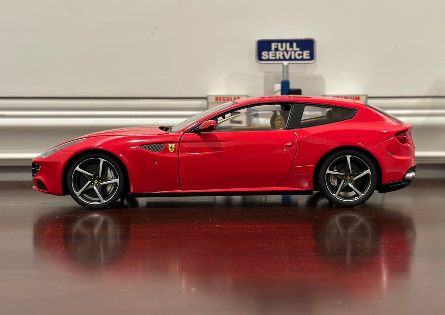 Hot Wheels Elite Ferrari FF Red 1/18 Scale Diecast Model Car | Limited Edition - Product Image