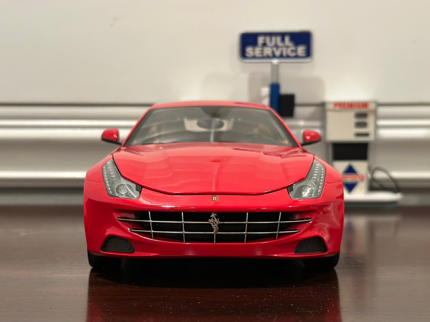 Hot Wheels Elite Ferrari FF Red 1/18 Scale Diecast Model Car | Limited Edition - Product Image