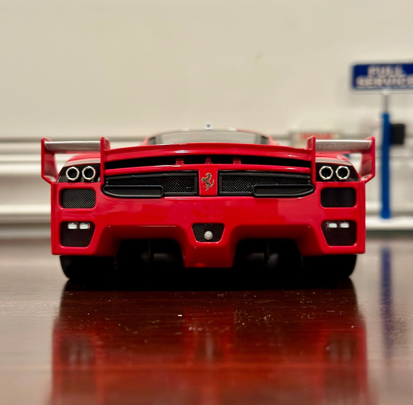 Hot Wheels Elite Ferrari FXX Evo Red w/ White 1/18 Scale Diecast Model Car - Product Image