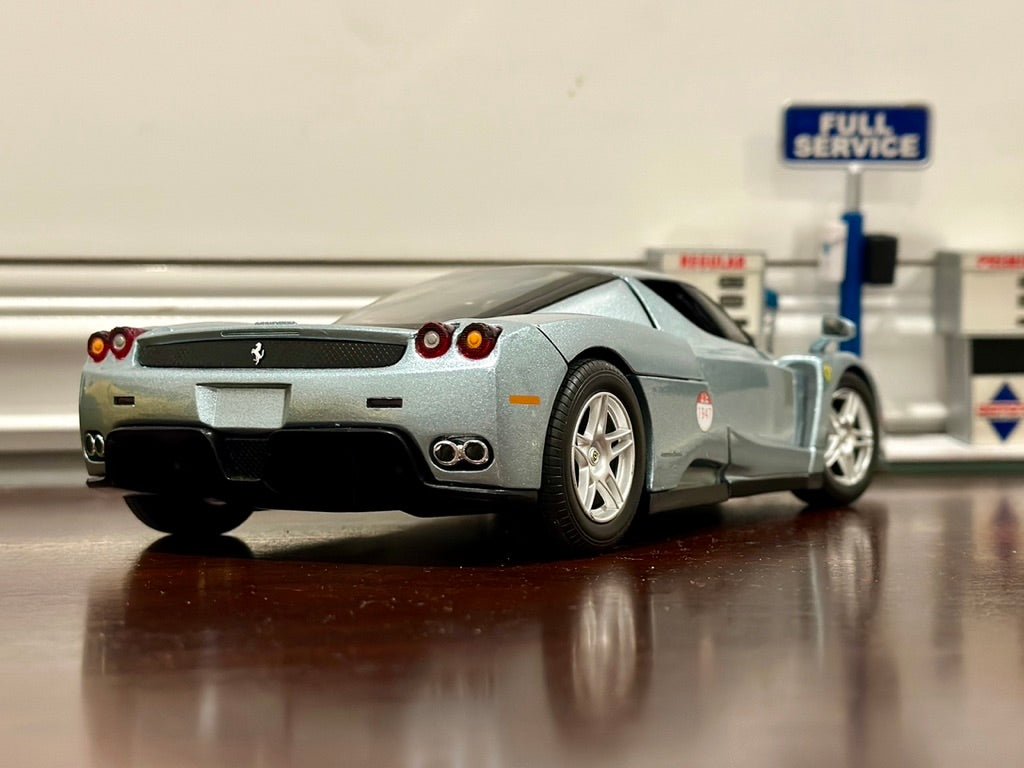 Hot Wheels Ferrari Enzo Silver 1/18 Scale Diecast Model Car | Limited Edition - Product Image
