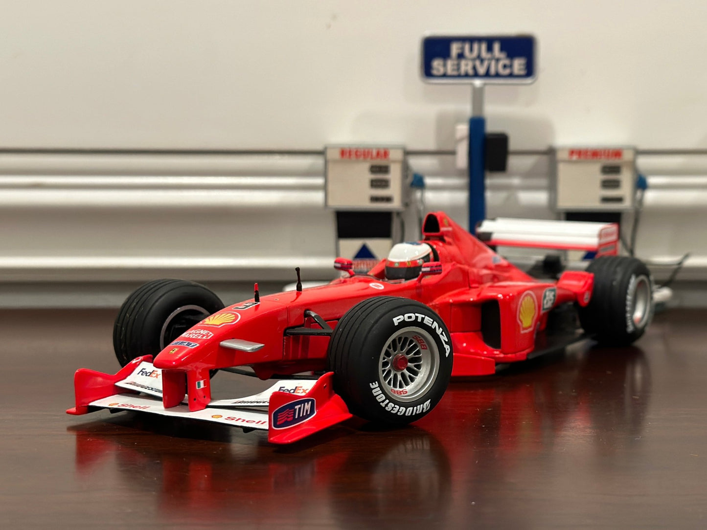 Hot Wheels Ferrari F1 'Michael Schumacher' 1/18 Scale Diecast Model F1 Car - Product Image