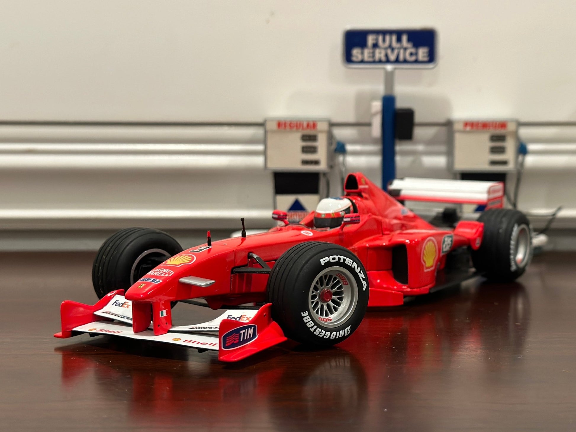 Hot Wheels Ferrari F1 'Michael Schumacher' 1/18 Scale Diecast Model F1 Car - Product Image