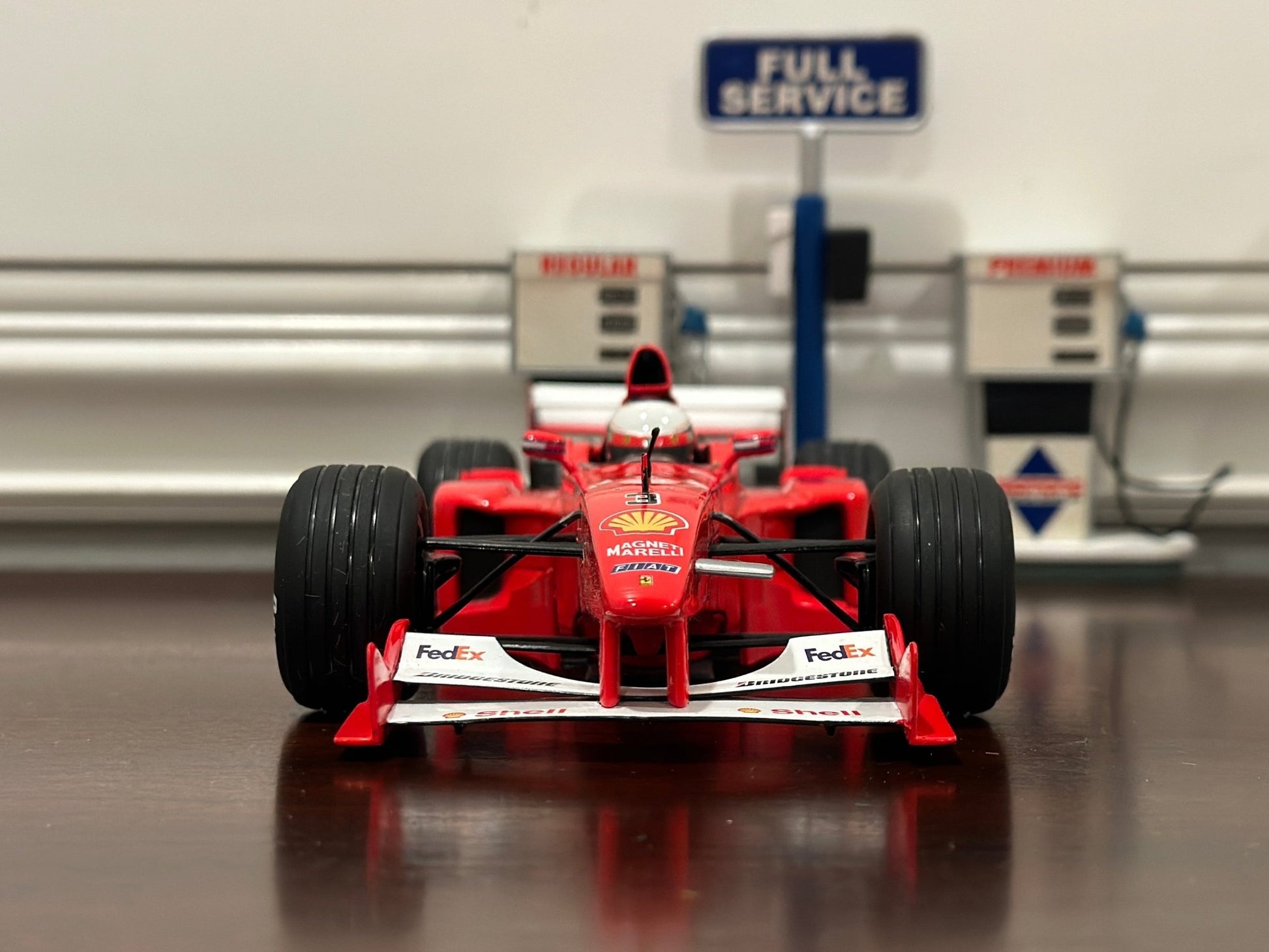 Hot Wheels Ferrari F1 'Michael Schumacher' 1/18 Scale Diecast Model F1 Car - Product Image