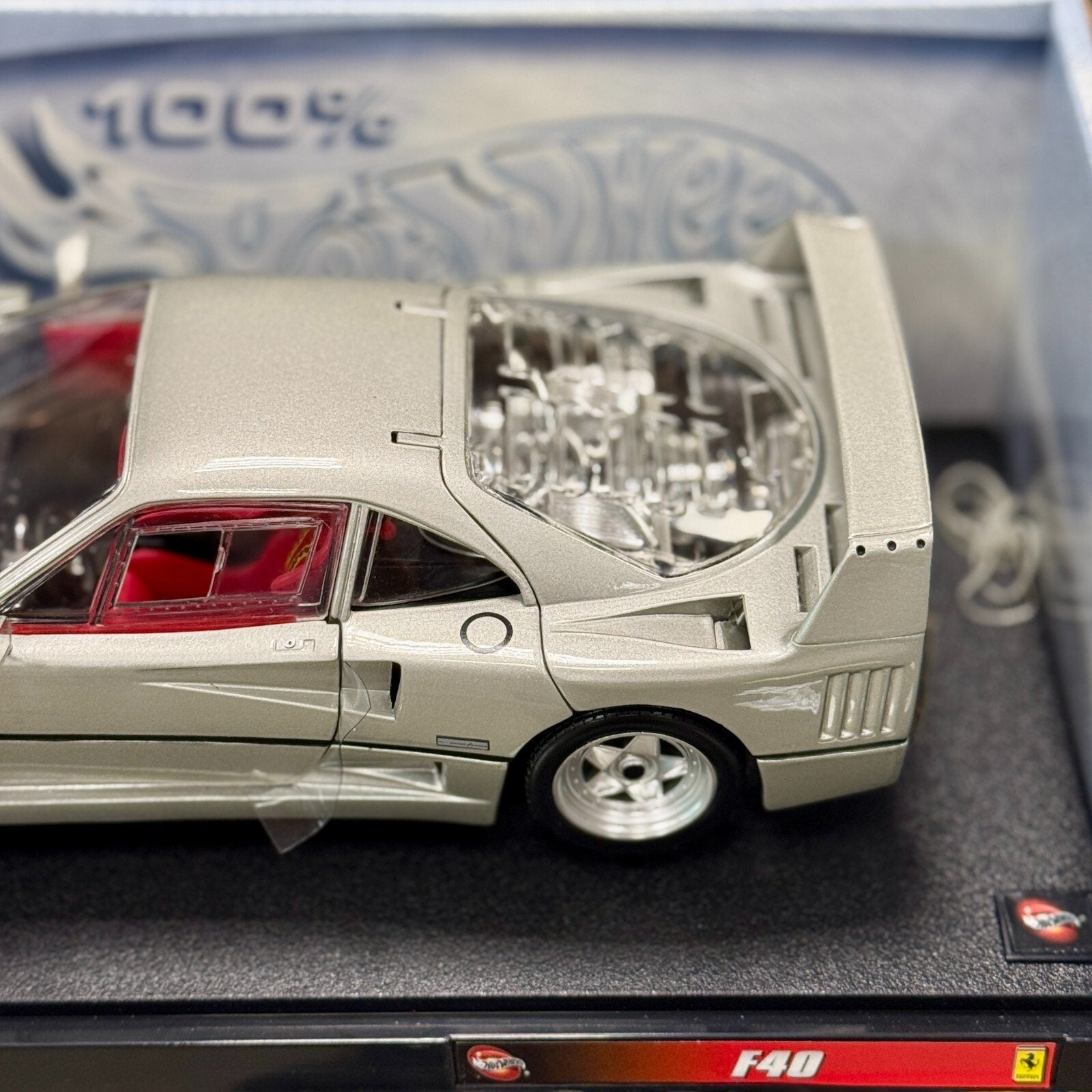Hot Wheels Ferrari F40 Silver 'Only 20 Made' 1/18 Scale Diecast Model Car | Box May Vary - Product Image
