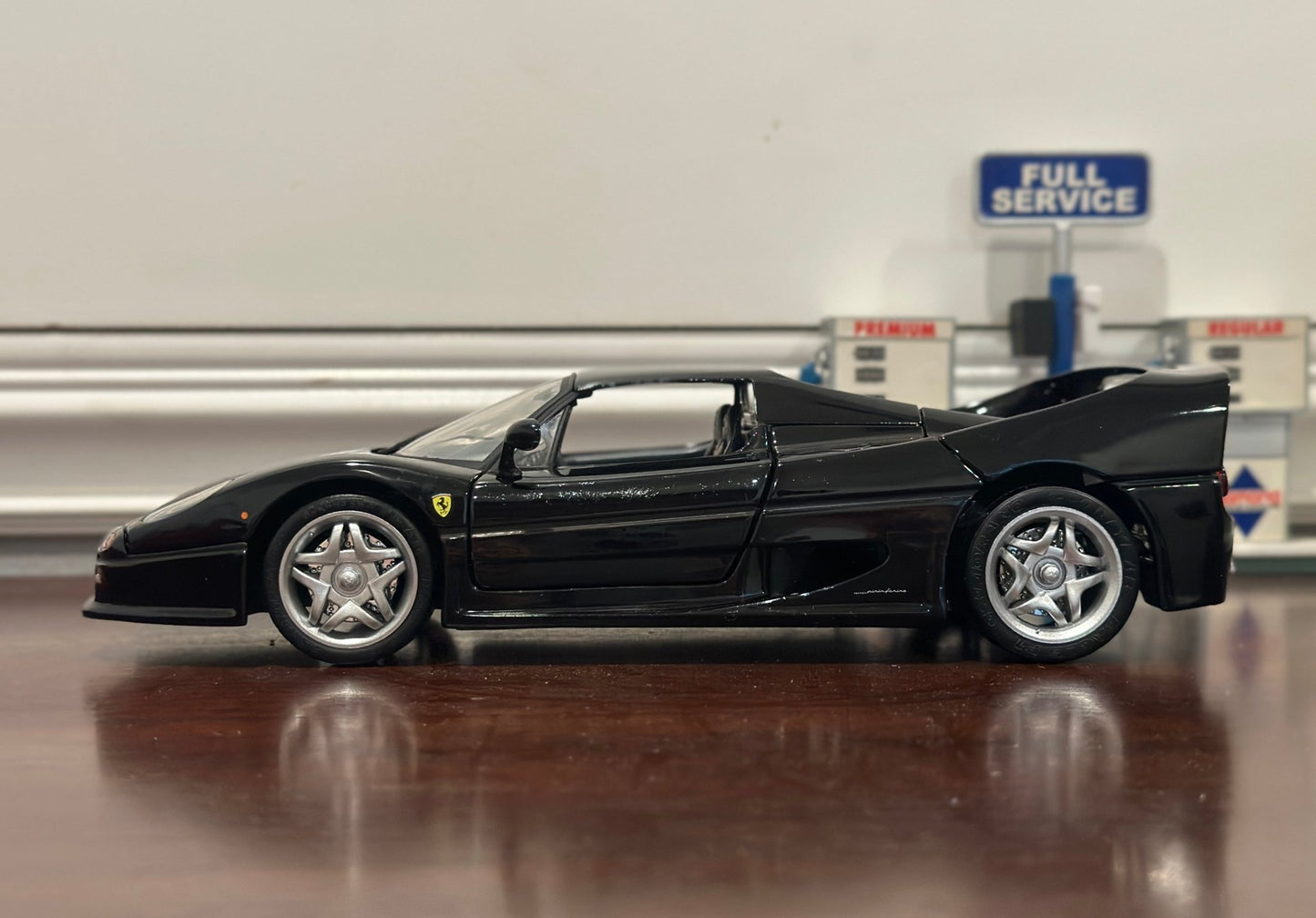 Hot Wheels Ferrari F50 Hard-Top Black 1/18 Scale Diecast Model Car - Product Image
