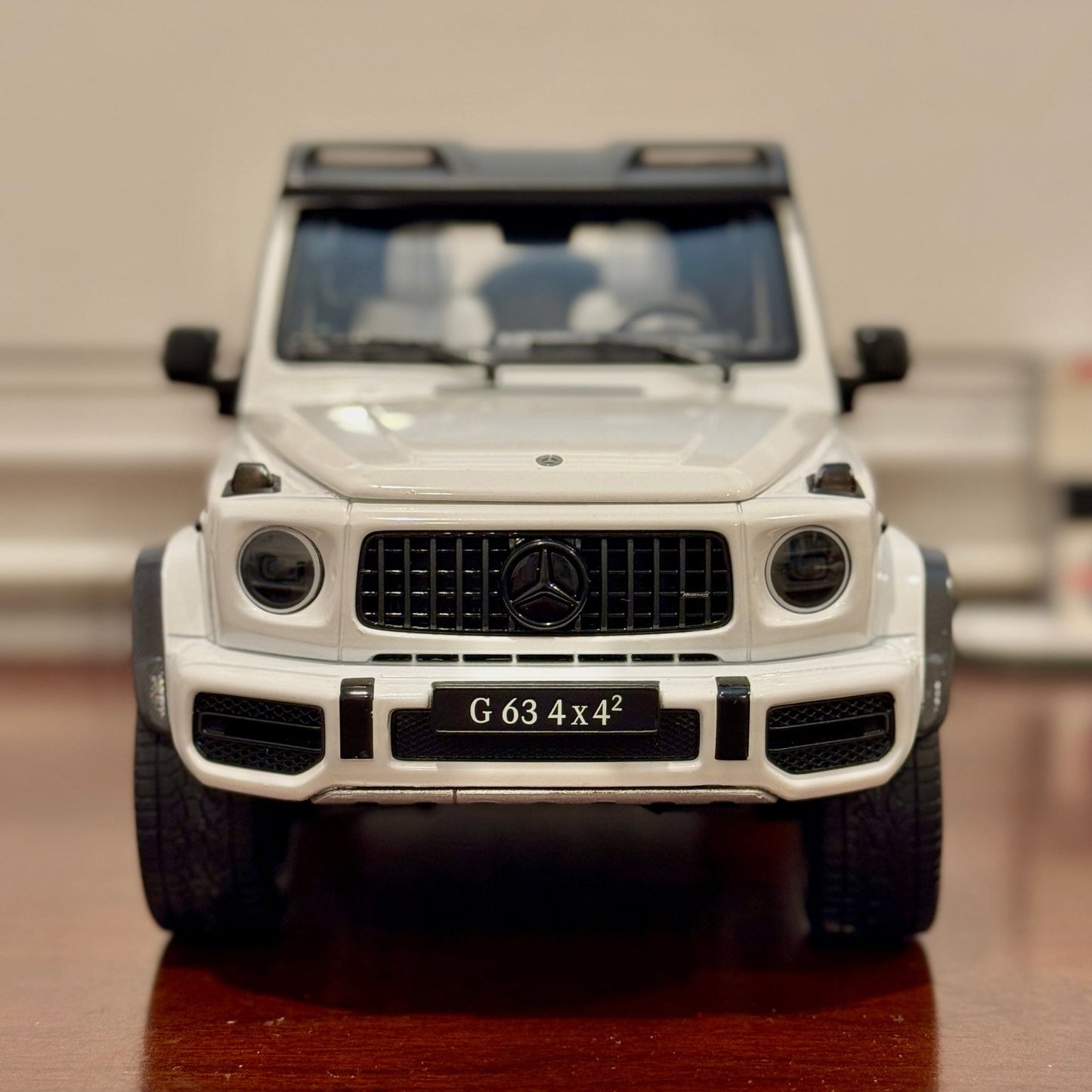 iScale Mercedes Benz G-Class G63 4X4² White 1/18 Scale Diecast Model Car | New - Product Image